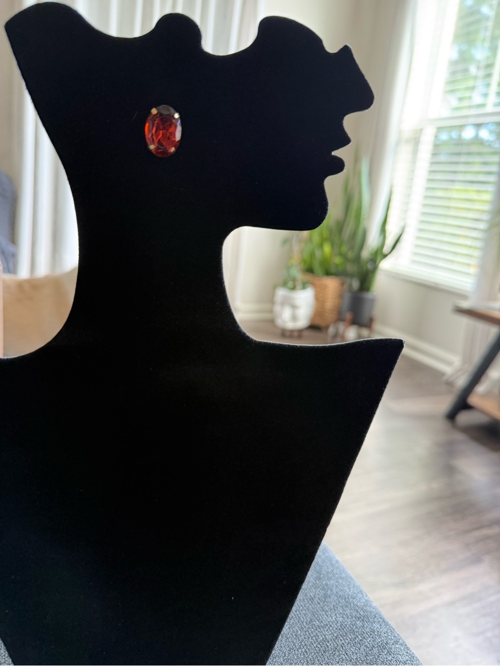Women's Red Oval Crystal Stud Earrings
